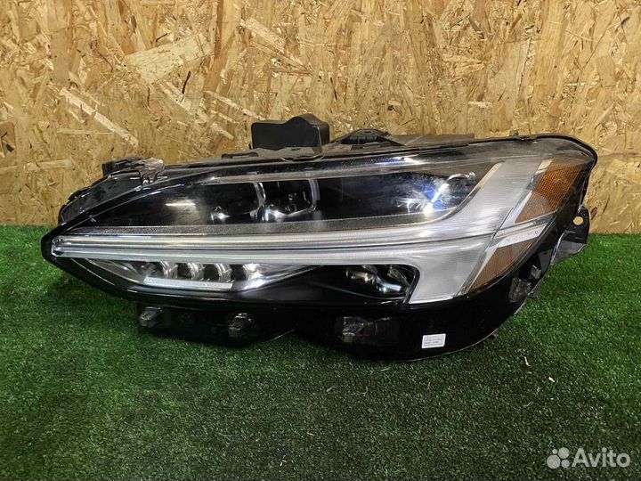 Фара левая LED volvo S90 V90 2017+