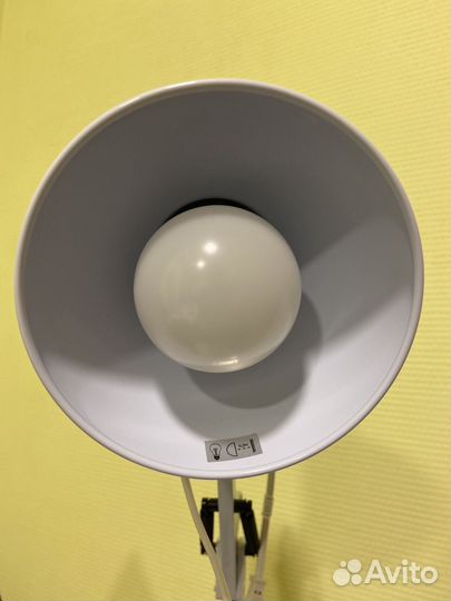 Лампа настольная