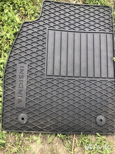 Коврики резиновые Insignia