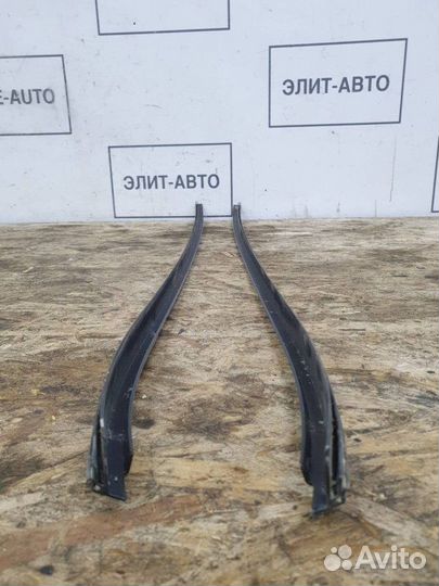 Молдинг лобового стекла Porsche Cayenne