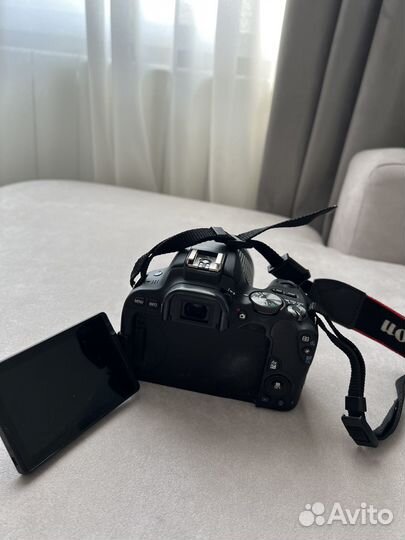 Фотоаппарат canon 550D с объективом 18-55mm