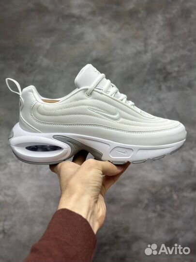 Кроссовки мужские nike