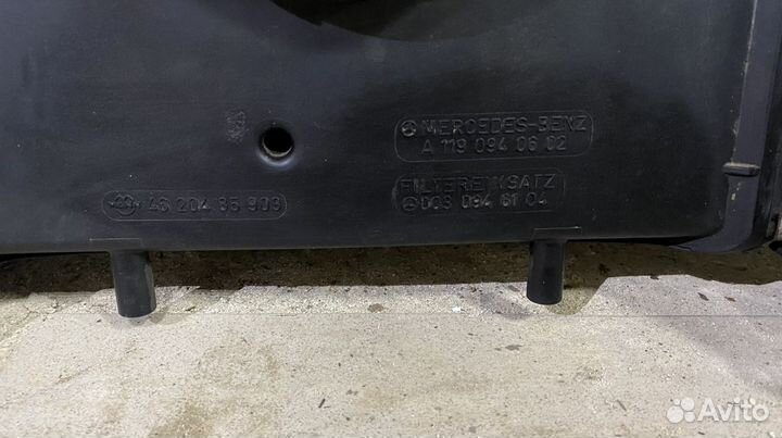 Корпус воздушного фильтра Мерседес W140