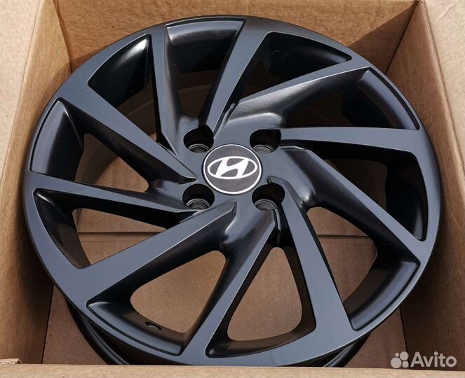 Hyundai Solaris, Kia Rio R15 новые