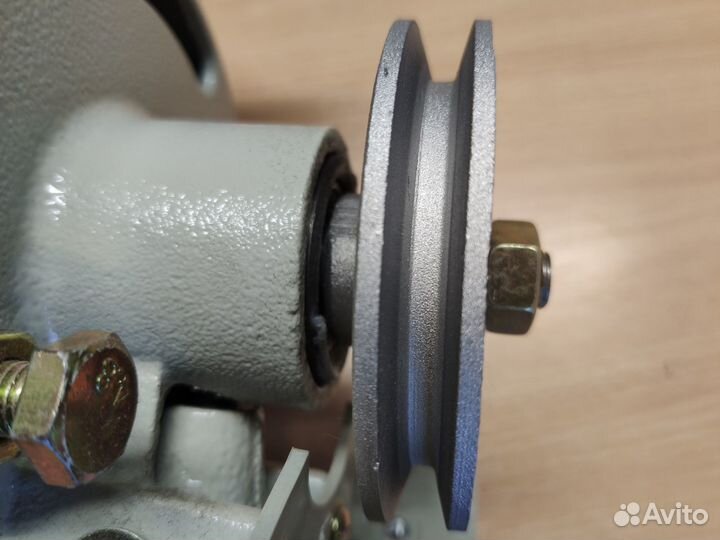 Двигатель для швейной машины 220В новый