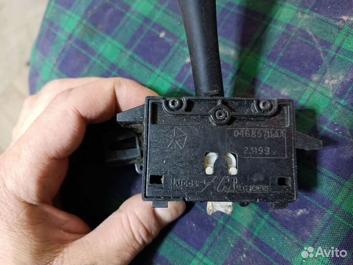 Подрулевой переключатель Dodge Caravan 4 2.4 EDZ