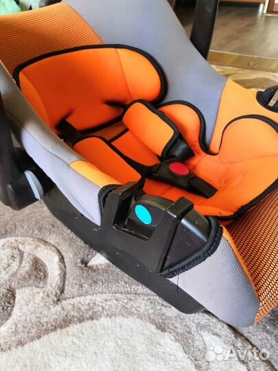 Продам автокресло