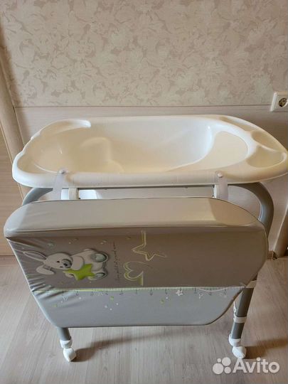 Пеленальный столик с ванночкой CAM