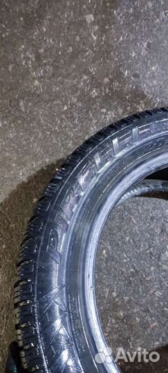 Pirelli Carrier Winter 205/55 R16