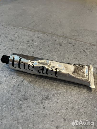 Разная уходовая косметика и средства для волос