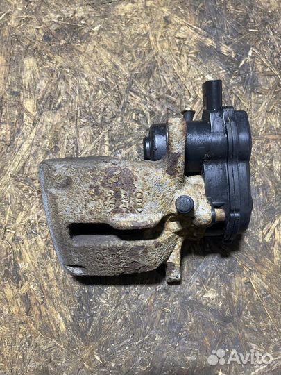 Задний правый суппорт audi a4 b8 a5 q5