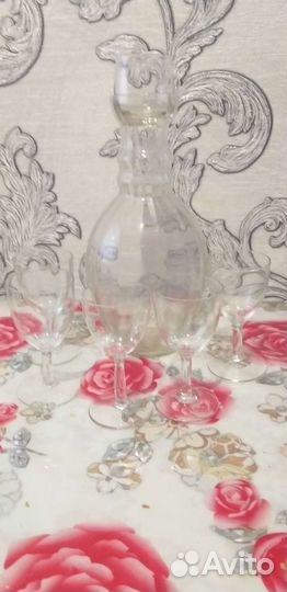 Стаканы, рюмки, кружки