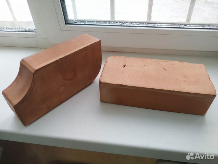 Кирпич полнотелый красный