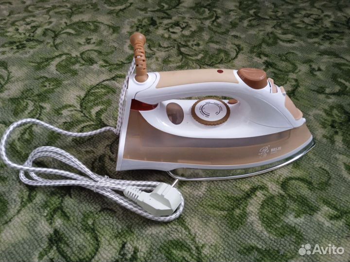 Утюг новый