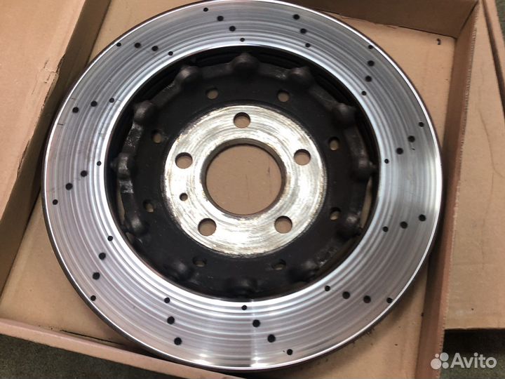 Диски тормозный задие Audi RS5