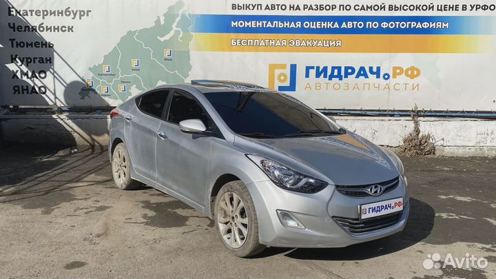 Блок кнопок в рулевое колесо правый Hyundai Avante (MD) 967003X750RY