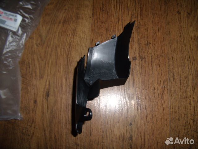 Правая внутренняя панель для yamaha FZ6 S2 2007-09