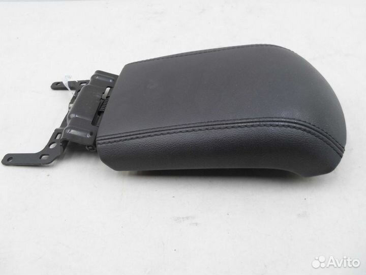 Подлокотник Ford Escape 3