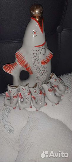 Штоф рыба с рюмками