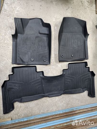 Коврики резиновые 3D LUX для toyota lс 200