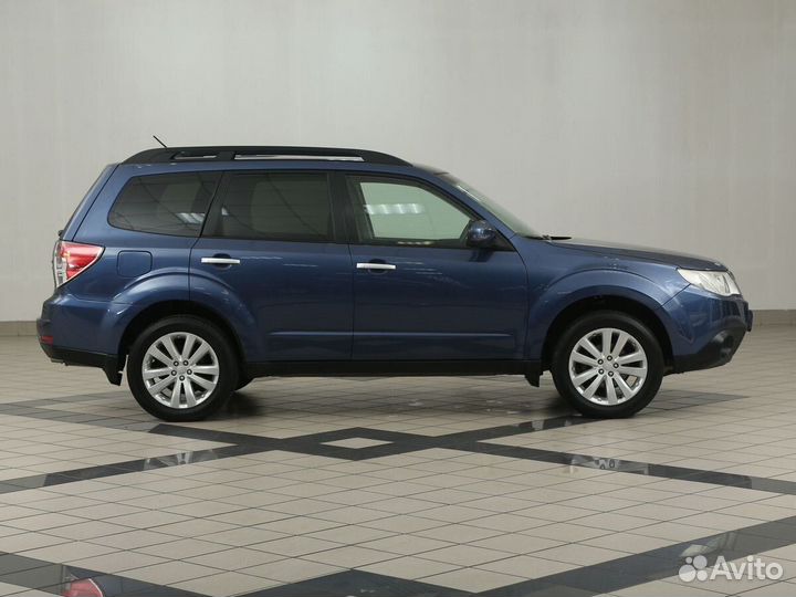 Subaru Forester 2.0 AT, 2011, 219 000 км