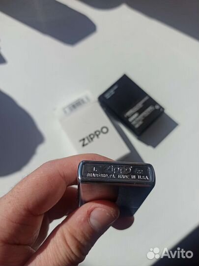 Зажигалка Zippo бензиновая