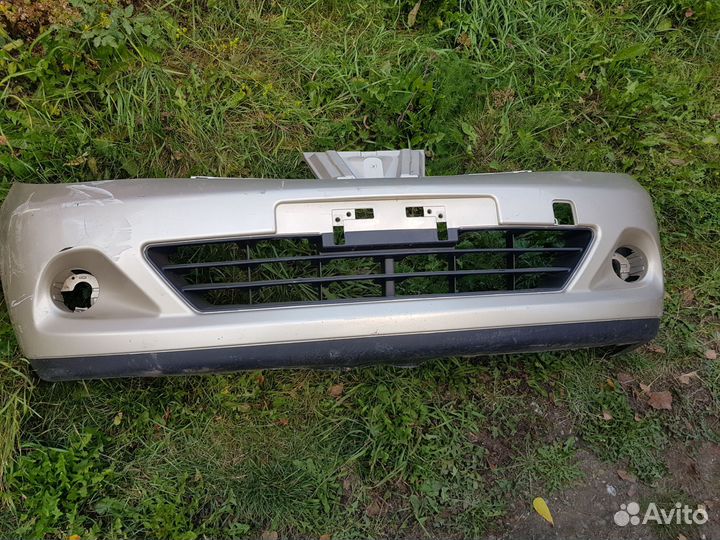 Бампер nissan tiida