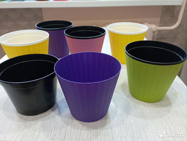Горшки цветочные пластик