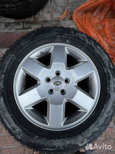 R18 Nokian Tyres Hakkapeliitta R 255/60, PCD 5x115 DIA 55