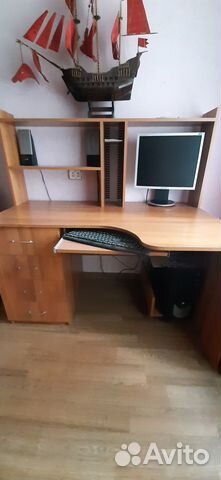 Письменный стол с полками бу