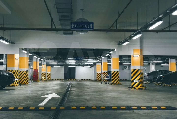 Машиноместо, 18 м²
