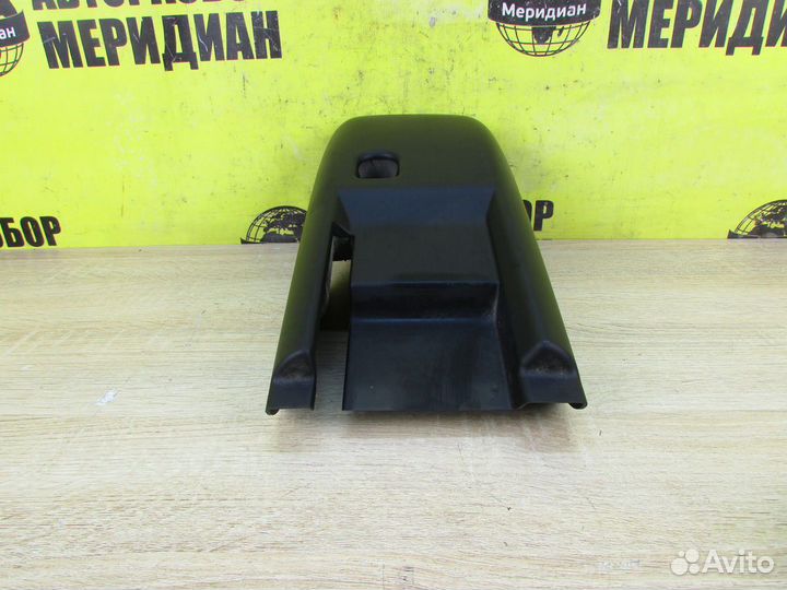 Кожух колонки нижний VW passat B6