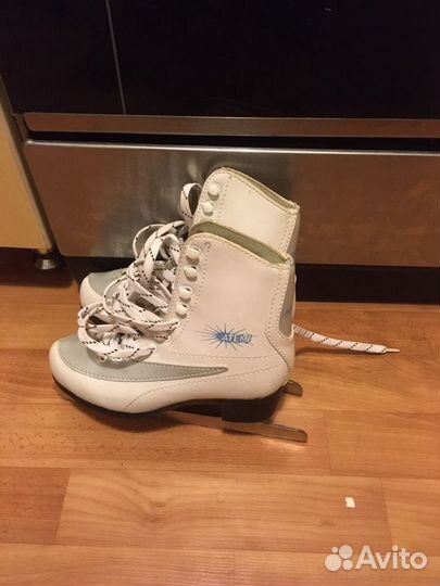 Коньки фигурные