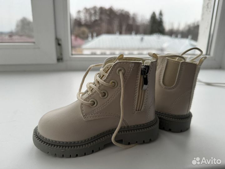 Ботинки весенние детские