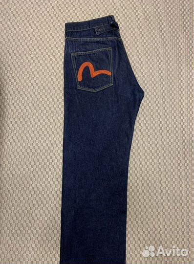 Джинсы evisu