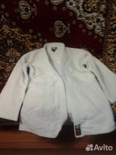 Продам кимоно подростковое