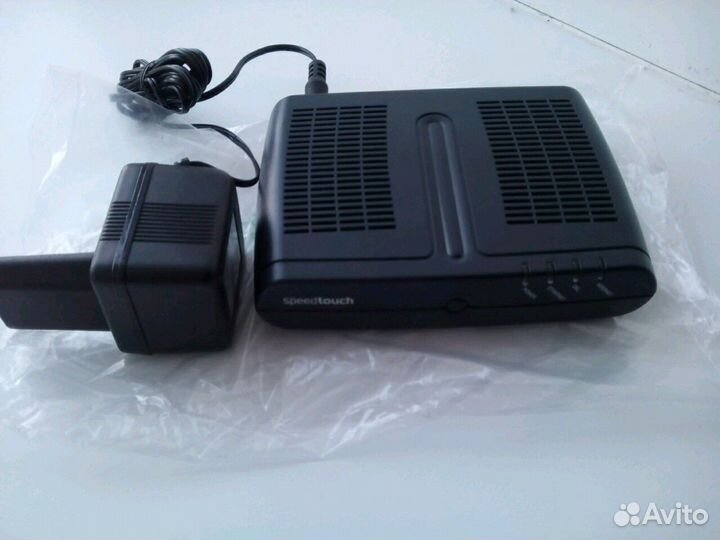 Блок питания есть 2 шт для роутерв