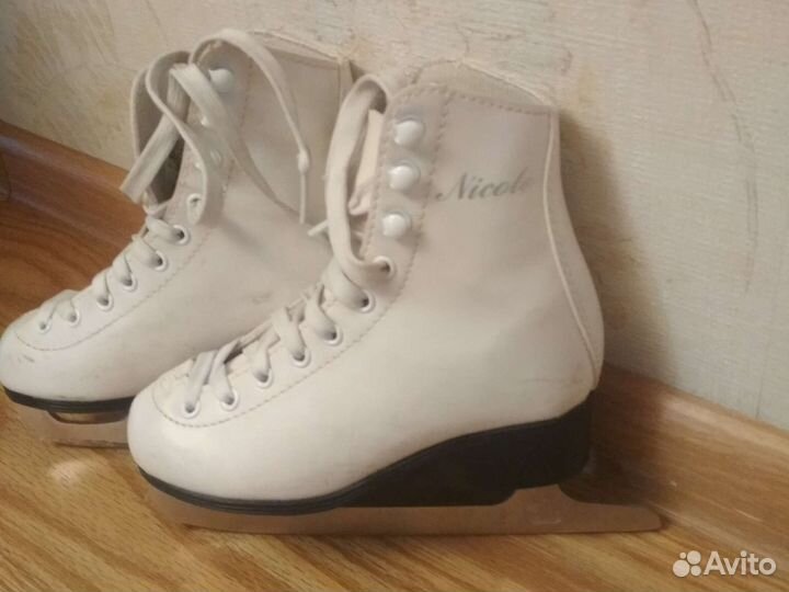 Коньки фигурные Nicole 30р-р