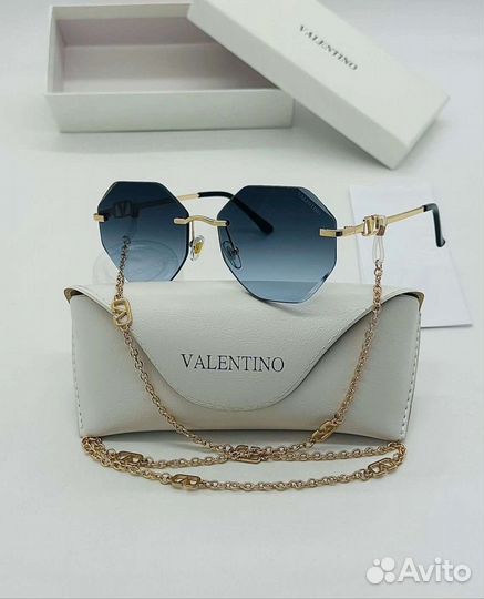 Очки Valentino солнцезащитные