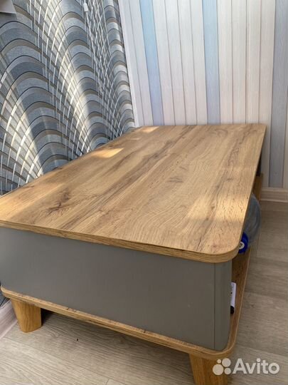 Журнальный столик