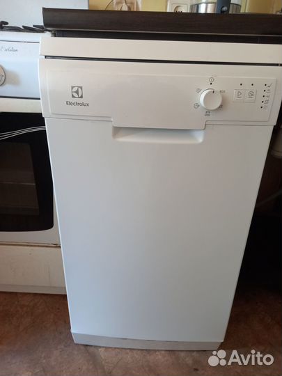 Посудомоечная машина Electrolux ESF 9423 LMW