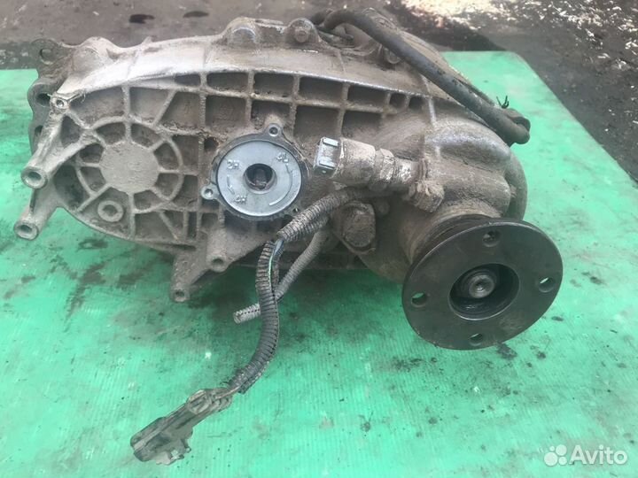 Коробка раздаточная ZX Landmark 2008 г