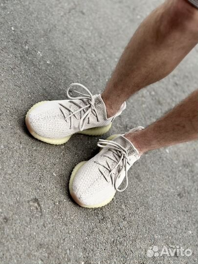 Кроссовки Adidas Yeezy Boost 350 v2