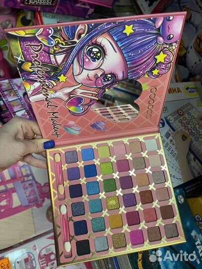 Косметика детская, палетка теней, чемодан сумка