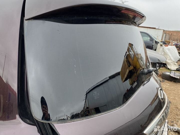 Infiniti Qx56 стекло заднее лобовое