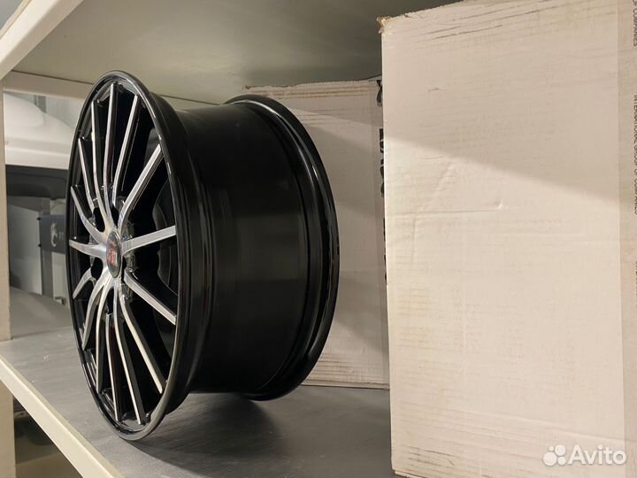 Колесный диск R16 Alcasta M60 5x114.3 ET43 D67.1