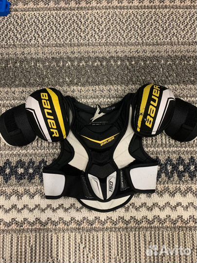 Нагрудник хоккейный bauer supreme 150