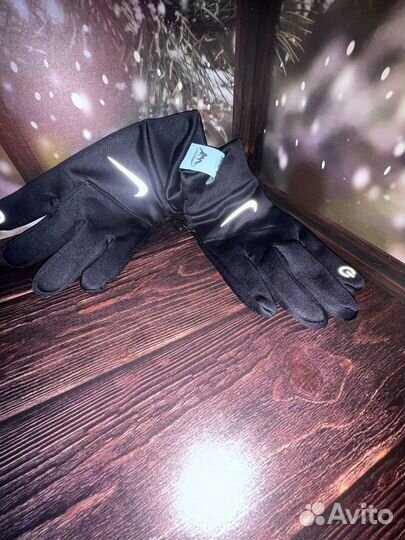 Перчатки Nike сенсорные