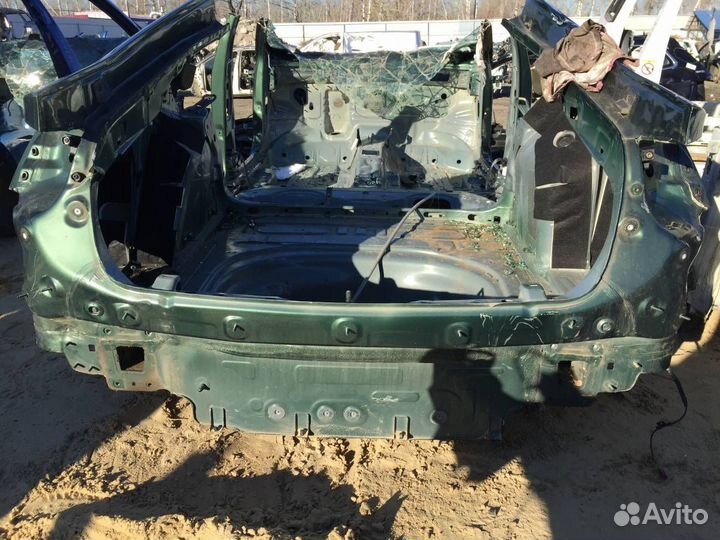 Б/У Панель задняя 5E6813301 VAG