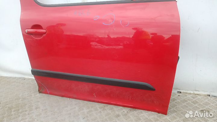 Дверь передняя правая Skoda Yeti